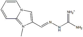1-メチル-2-[[2-[アミノ(イミニオ)メチル]ヒドラゾノ]メチル]イミダゾ[1,2-a]ピリジン-1-イウム 化学構造式