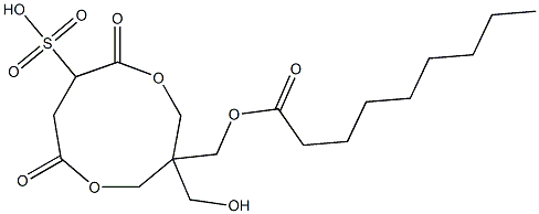 ノナン酸[1-(ヒドロキシメチル)-4,7-ジオキソ-6-スルホ-3,8-ジオキサシクロノナン-1-イル]メチル 化学構造式