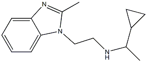 (1-cyclopropylethyl)[2-(2-methyl-1H-1,3-benzodiazol-1-yl)ethyl]amine Struktur
