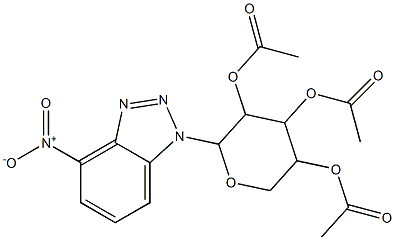 3,5-bis(acetyloxy)-2-{4-nitro-1H-1,2,3-benzotriazol-1-yl}tetrahydro-2H-pyran-4-yl acetate Struktur