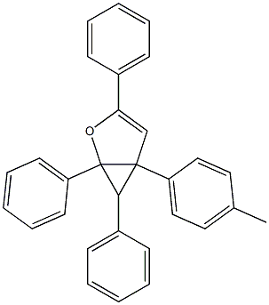 1,3,6-Triphenyl-5-(4-methylphenyl)-2-oxabicyclo[3.1.0]hex-3-ene Struktur