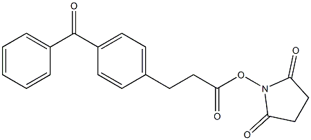 N-succinimidyl 4-benzoyldihydrocinnamate 化学構造式