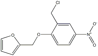 2-[2-(chloromethyl)-4-nitrophenoxymethyl]furan 化学構造式