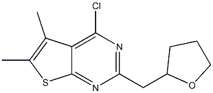 4-chloro-5,6-dimethyl-2-(oxolan-2-ylmethyl)thieno[2,3-d]pyrimidine Struktur