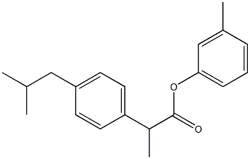 3-methylphenyl 2-(4-isobutylphenyl)propanoate 化学構造式