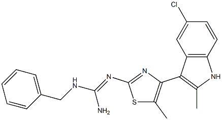 2-[[アミノ(ベンジルアミノ)メチレン]アミノ]-5-メチル-4-(2-メチル-5-クロロ-1H-インドール-3-イル)チアゾール 化学構造式
