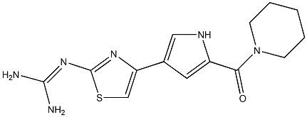 2-[[アミノ(アミノ)メチレン]アミノ]-4-(2-(ピペリジノカルボニル)-1H-ピロール-4-イル)チアゾール 化学構造式