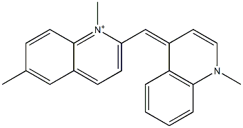 1,6-Dimethyl-2-[(1-methylquinolin-4(1H)-ylidene)methyl]quinolinium 结构式