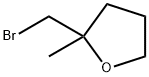 2-(bromomethyl)-2-methyloxolane 化学構造式