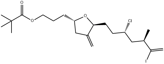 Propanoic acid, 2,2-dimethyl-, 3-[(2S,5S)-5-[(3S,5R)-3-chloro-6-iodo-5-methyl-6-hepten-1-yl]tetrahydro-4-methylene-2-furanyl]propyl ester Struktur