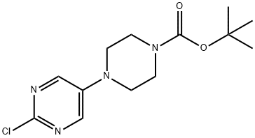 tert-Butyl 4-(2-chloropyrimidin-5-yl)piperazine-1-carboxylate 化学構造式