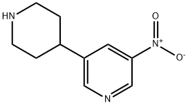 Pyridine, 3-nitro-5-(4-piperidinyl)- 结构式