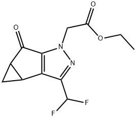 Ethyl 2-(3-(difluoromethyl)-5-oxo-3b,4,4a,5-tetrahydro-1H-cyclopropa[3,4]cyclopenta[1,2-c]pyrazol-1-yl)acetate 化学構造式