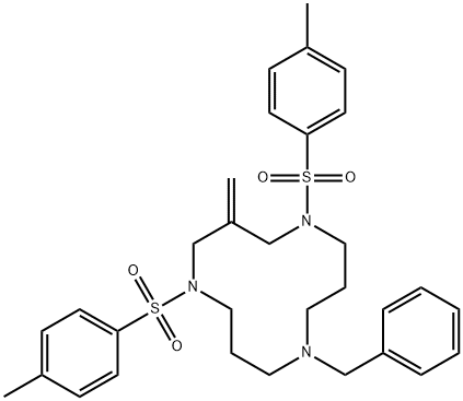1,5,9-Triazacyclododecane, 3-methylene-1,5-bis[(4-methylphenyl)sulfonyl]-9-(phenylmethyl)- Struktur