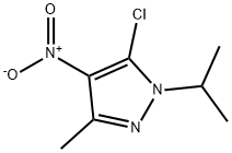 1H-Pyrazole, 5-chloro-3-methyl-1-(1-methylethyl)-4-nitro-,13551-75-2,结构式
