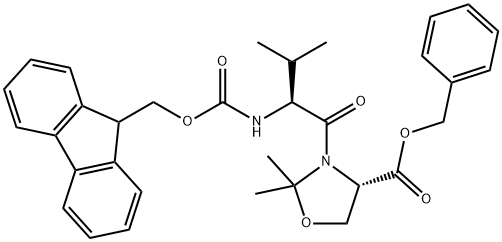4-Oxazolidinecarboxylic acid, 3-[(2S)-2-[[(9H-fluoren-9-ylmethoxy)carbonyl]amino]-3-methyl-1-oxobutyl]-2,2-dimethyl-, phenylmethyl ester, (4S)- Struktur
