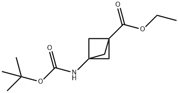 Bicyclo[1.1.1]pentane-1-carboxylic acid, 3-[[(1,1-dimethylethoxy)carbonyl]amino]-, ethyl ester Struktur