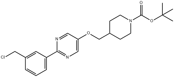 1-Piperidinecarboxylic acid, 4-[[[2-[3-(chloromethyl)phenyl]-5-pyrimidinyl]oxy]methyl]-, 1,1-dimethylethyl ester 化学構造式