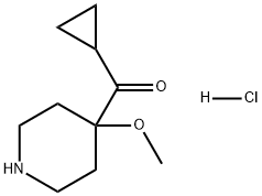 Methanone, cyclopropyl(4-methoxy-4-piperidinyl)-, hydrochloride (1:1) Struktur