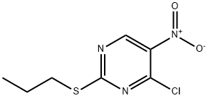 Pyrimidine, 4-chloro-5-nitro-2-(propylthio)- 化学構造式