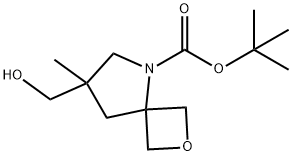 1,1-Dimethylethyl 7-(hydroxymethyl)-7-methyl-2-oxa-5-azaspiro[3.4]octane-5-carboxylate 化学構造式
