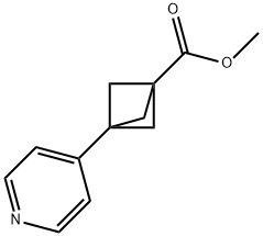 Bicyclo[1.1.1]pentane-1-carboxylic acid, 3-(4-pyridinyl)-, methyl ester 化学構造式