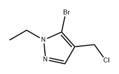 1H-Pyrazole, 5-bromo-4-(chloromethyl)-1-ethyl- 结构式