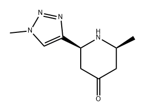 4-Piperidinone, 2-methyl-6-(1-methyl-1H-1,2,3-triazol-4-yl)-, (2S,6S)- Struktur