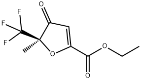 2-Furancarboxylic acid, 4,5-dihydro-5-methyl-4-oxo-5-(trifluoromethyl)-, ethyl ester, (5R)- Struktur