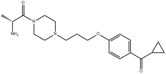 2-アミノ-1-[4-[3-[4-(シクロプロピルカルボニル)フェノキシ]プロピル]ピペラジノ]プロパン-1-オン 化学構造式