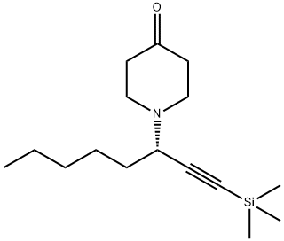 (S)-1-(1-(Trimethylsilyl)oct-1-yn-3-yl)piperidin-4-one Struktur