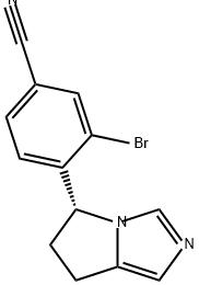 Benzonitrile, 3-bromo-4-[(5R)-6,7-dihydro-5H-pyrrolo[1,2-c]imidazol-5-yl]- 化学構造式