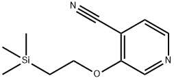 4-Pyridinecarbonitrile, 3-[2-(trimethylsilyl)ethoxy]- 化学構造式