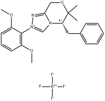 8H-1,2,4-Triazolo[3,4-c][1,4]oxazinium, 2-(2,6-dimethoxyphenyl)-5,6-dihydro-6,6-dimethyl-5-(phenylmethyl)-, (5S)-, tetrafluoroborate(1-) (1:1) Struktur