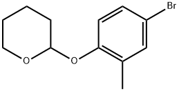 2-(4-Bromo-2-methylphenoxy)tetrahydro-2H-pyran Struktur