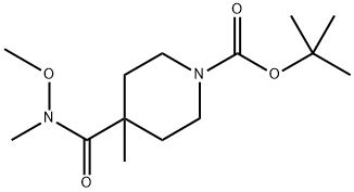 1-Piperidinecarboxylic acid, 4-[(methoxymethylamino)carbonyl]-4-methyl-, 1,1-dimethylethyl ester 化学構造式