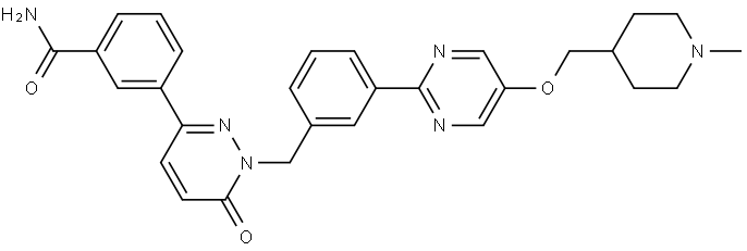 Benzamide, 3-[1,6-dihydro-1-[[3-[5-[(1-methyl-4-piperidinyl)methoxy]-2-pyrimidinyl]phenyl]methyl]-6-oxo-3-pyridazinyl]- 化学構造式