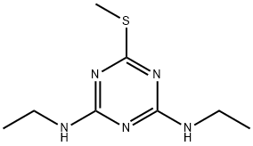 2,4-ビス(エチルアミノ)-6-メチルチオ-1,3,5-トリアジン 化学構造式