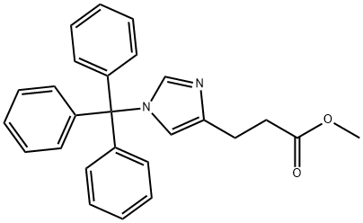 Methyl 3-(1-Tritylimidazol-4-yl) Propionate 化学構造式