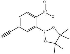 4-Nitro-3-(4,4,5,5-tetramethyl-1,3,2-dioxaborolan-2-yl)benzonitrile Struktur