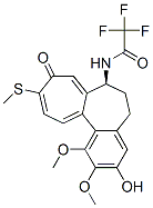(S)-7α-トリフルオロアセチルアミノ-6,7-ジヒドロ-3-ヒドロキシ-1,2-ジメトキシ-10-メチルチオベンゾ[a]ヘプタレン-9(5H)-オン 化学構造式