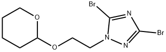 1H-1,2,4-Triazole, 3,5-dibromo-1-[2-[(tetrahydro-2H-pyran-2-yl)oxy]ethyl]- 化学構造式