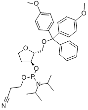 1,4-脱水-5-O-[二(4-甲氧基苯基)苯基甲基]-2-脱氧-D-赤式-戊糖醇 2-氰基乙基 二(异丙基)氨基亚磷酸酯 结构式