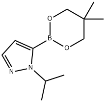 5-(5,5-Dimethyl-1,3,2-dioxaborinan-2-yl)-1-isopropyl-1H-pyrazole 化学構造式