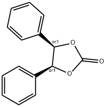 4α,5α-ジフェニル-1,3-ジオキソラン-2-オン 化学構造式