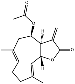 (3aR,4R,6E,10E,11aR)-4-アセトキシ-3a,4,5,8,9,11a-ヘキサヒドロ-6,10-ジメチル-3-メチレンシクロデカ[b]フラン-2(3H)-オン