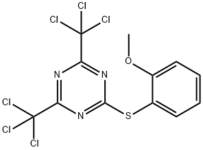 2-[(2-メトキシフェニル)チオ]-4,6-ビス(トリクロロメチル)-1,3,5-トリアジン 化学構造式