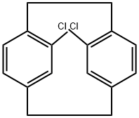 5,12-Dichlorotricyclo[8.2.2.2~4,7~]hexadeca-1(12),4,6,10,13,15-hexaene Struktur