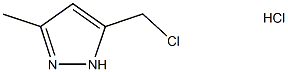 5-(クロロメチル)-3-メチル-1H-ピラゾール塩酸塩 化学構造式