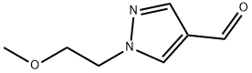 1-(2-METHOXYETHYL)-1H-PYRAZOLE-4-CARBALDEHYDE 结构式